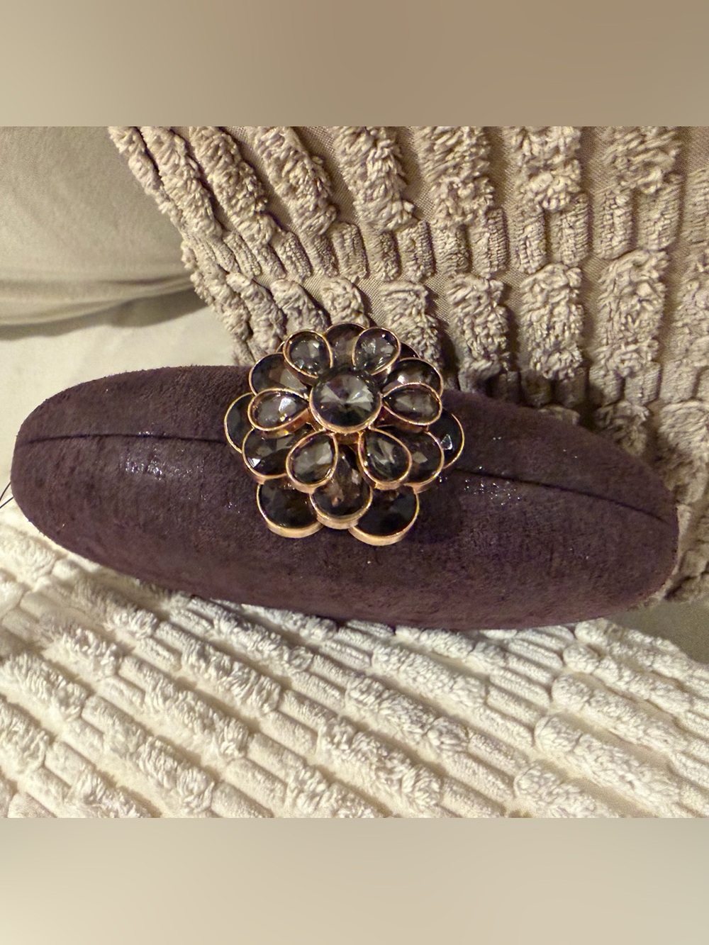 NWT Sondra Roberts Elegant Floral-Embellished Women’s Clutch - Deep Plum - Picture 2 of 9